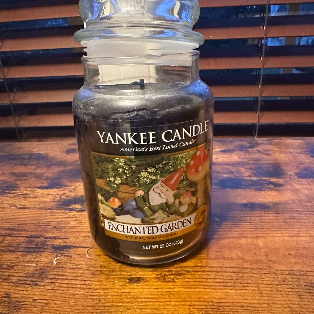 Yankee Candle Enchanted Garden Black Jar Candle -New and Unused